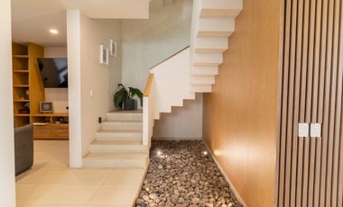 CASA EN RENTA EN BOSQUES VALLARTA