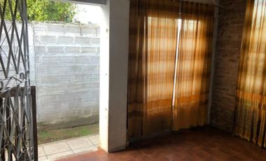 VENTA CASA 3 AMBIENTES LOTE 10x34 FCO VARELA Bosques