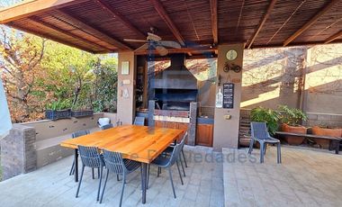 CASA MEDITERRÁNEA EN CONDOMINIO CON SEGURIDAD