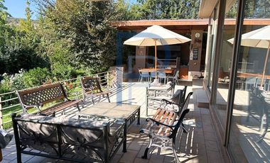 CASA MEDITERRÁNEA EN CONDOMINIO CON SEGURIDAD