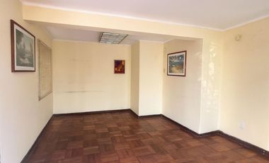 CARLOS ZAÑARTU CON ALFEREZ REAL