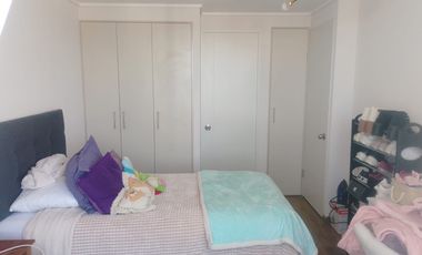 A UNA CUADRA DE UNIVERSIDAD SAN SEBASTIAN