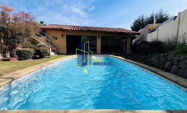 EXCLUSIVA CASA EN CONDOMINIO  5 DORMITORIOS 5 BAÑOS, PISCINA