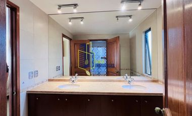 EXCLUSIVA CASA EN CONDOMINIO  5 DORMITORIOS 5 BAÑOS, PISCINA