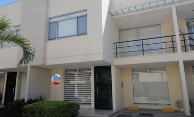 Vendo Casa En Conjunto Cerrado en Villeta