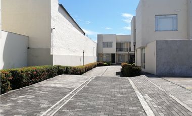 Vendo Casa En Conjunto Cerrado en Villeta