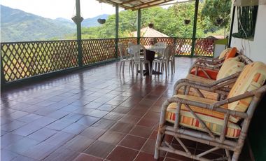 Vendo Finca en Sasaima