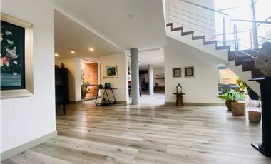 VENDO PRECIOSA CASA 266M2 EN CONJUNTO EXCLUSIVO CAJICA