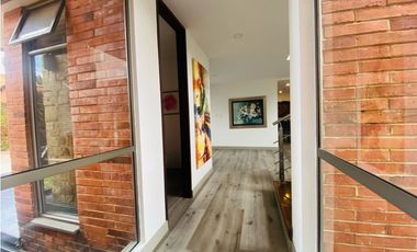VENDO PRECIOSA CASA 266M2 EN CONJUNTO EXCLUSIVO CAJICA