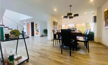 VENDO PRECIOSA CASA 266M2 EN CONJUNTO EXCLUSIVO CAJICA
