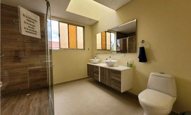 Venta amplia Casa Chia Urbana Oficinas/Vivienda