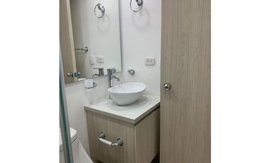 Apartamento en venta en la Felicidad, Los Nogales