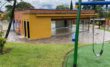 CASA PARA LA RENTA EN LA ESTRELLA SECTOR SURAMERICA