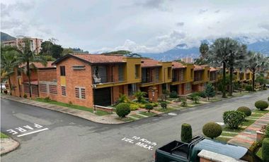 CASA PARA LA RENTA EN LA ESTRELLA SECTOR SURAMERICA