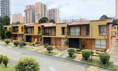 CASA PARA LA RENTA EN LA ESTRELLA SECTOR SURAMERICA