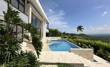 VENTA DE EXCLUSIVA CASA CAMPESTRE VIA A PUEBLO TAPAO QUINDO