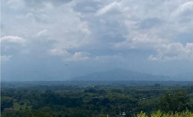 VENTA DE EXCLUSIVA CASA CAMPESTRE VIA A PUEBLO TAPAO QUINDO