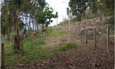 LOTE SE VENDE MESITAS DEL COLEGIO