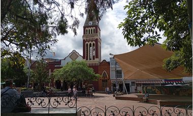 LOTE SE VENDE MESITAS DEL COLEGIO