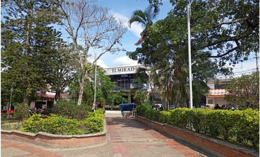 LOTE SE VENDE MESITAS DEL COLEGIO