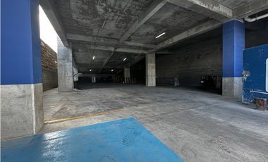 Local comercial en Venta, Torre Mirall, Chepevera Monterrey, N.L.