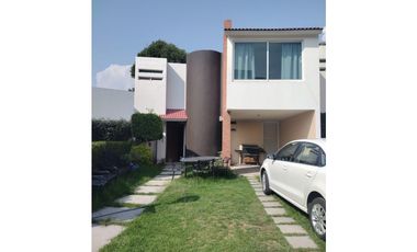 RENTA DE CASA EN CONDOMINIO HORIZONTAL SAN PEDRO CHOLULA