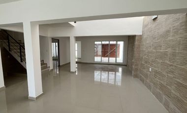 Casa en venta en FRACC. JARDINES DE AHUATLAN CUERNAVACA MORELOS