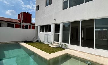 Casa en venta en FRACC. JARDINES DE AHUATLAN CUERNAVACA MORELOS