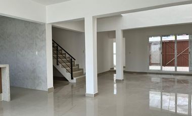 Casa en venta en FRACC. JARDINES DE AHUATLAN CUERNAVACA MORELOS