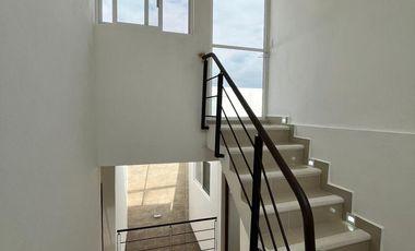 Casa en venta en FRACC. JARDINES DE AHUATLAN CUERNAVACA MORELOS