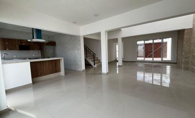 Casa en venta en FRACC. JARDINES DE AHUATLAN CUERNAVACA MORELOS