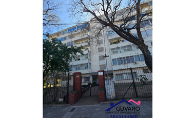 DEPTO DE 2 DORM. EN BARRIO SAN MARTIN C/BALCON