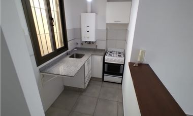 DEPTO UN DORMITORIO - BALCON - ZONA PATIO OLMOS - Bº CENTRO