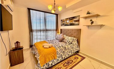 VENTA o ALQUILER APARTAMENTO AMOBLADO EN AV BALBOA  FRENTE AL MAR