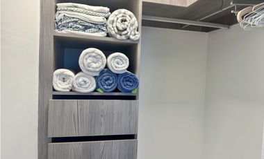 VENTA o ALQUILER APARTAMENTO AMOBLADO EN AV BALBOA  FRENTE AL MAR