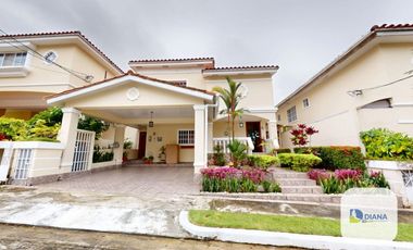 Venta de casa en Bosques de Cibeles