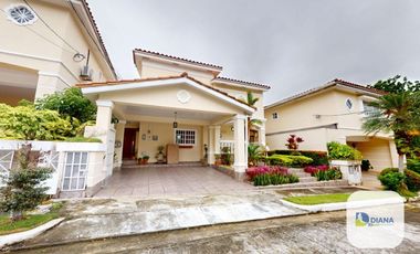 Venta de casa en Bosques de Cibeles