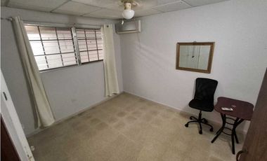 CASA A LA VENTA URBANIZACION PARQUES DEL OESTE ARRAIJAN