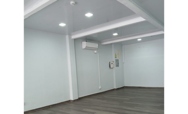 EL CARMEN / PLAZA LINAMAR / 130M / PISO BAJO / DIVISIONES / VACIO