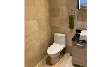 Se Vende o.Alquila Apto.en.Grand Tower modelo.K