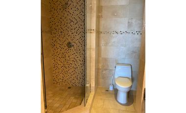 Se Vende o.Alquila Apto.en.Grand Tower modelo.K