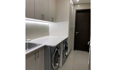 Se Vende o.Alquila Apto.en.Grand Tower modelo.K