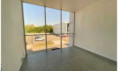 OFIBODEGA EN PANAM VIEJO BUSINESS CENTER 463M2 EQUIPADA