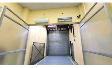 GALERA COMERCIAL EN EL INGENIO 430M2 VIA PRINCIPAL