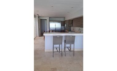 Se Vende Casa en Buenventura, Frente al Lago