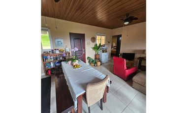 En venta casa en Altos de María