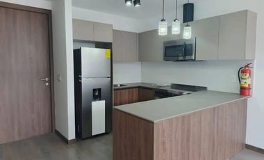 RENTA Suite con vista- República de El Salvador. CW