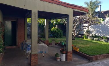 Casa en venta en Bernal Oeste