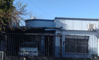 Casa en venta en Ezpeleta Este