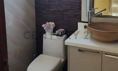 HERMOSA CASA DE OPORTUNIDAD EN MANTA